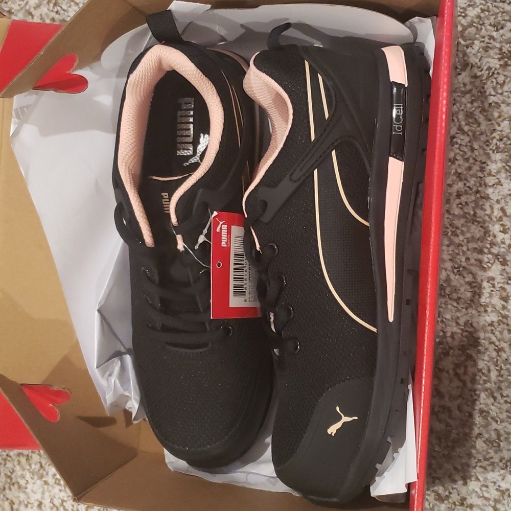 Puma women's steel toe work shoes